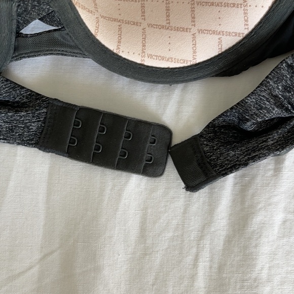 Victoria Secret Bra - Picture 5 of 6